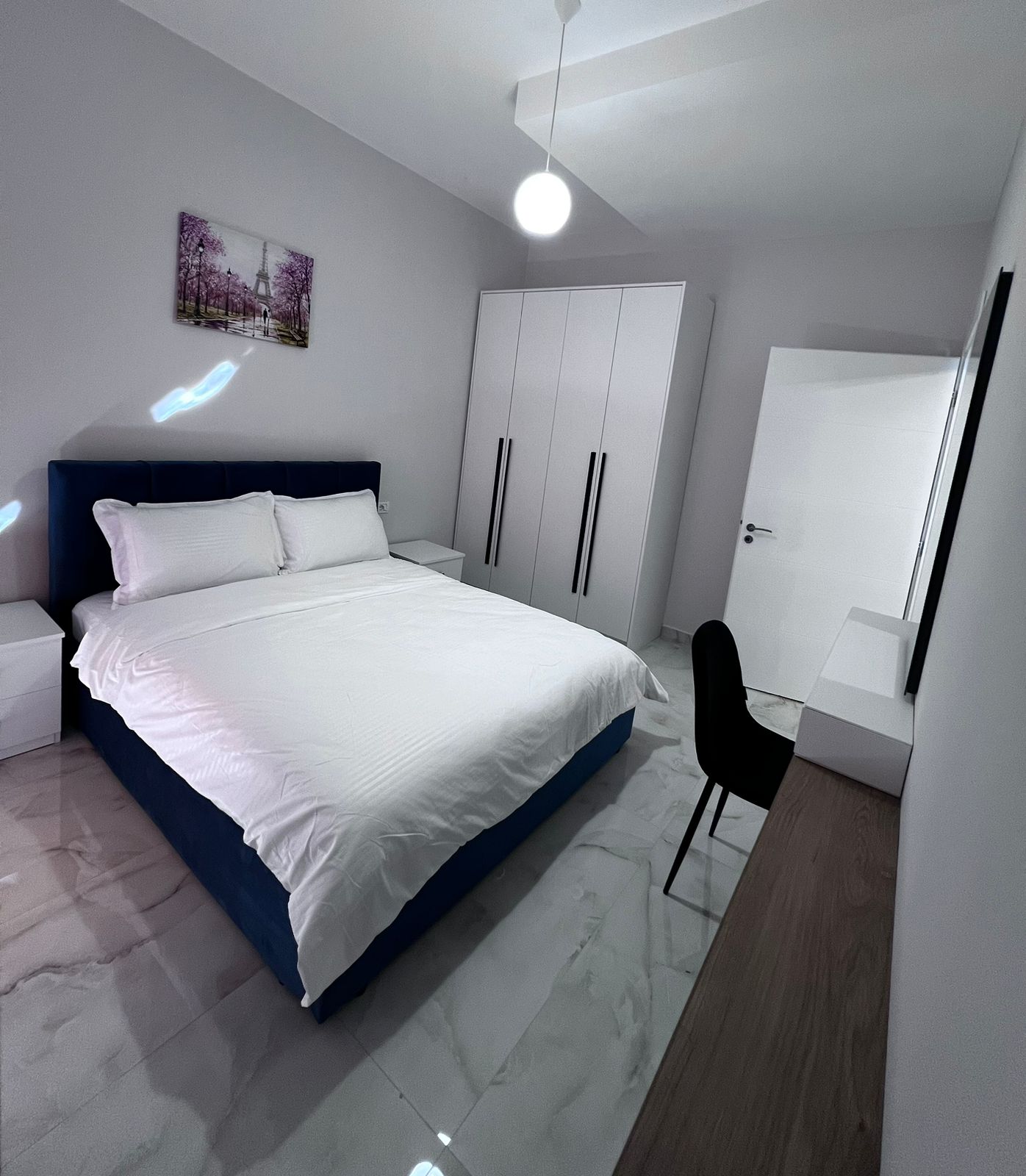 1-Bedroom Apartment